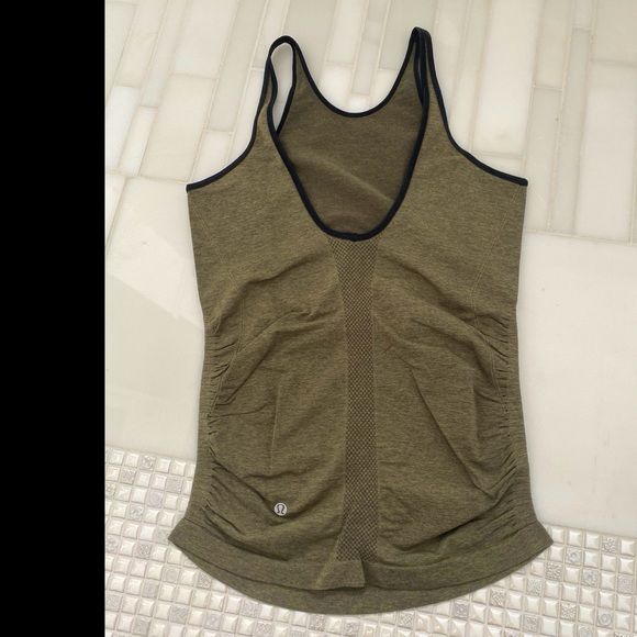 Lululemon Low Back Active Tank - Picture 2 of 2